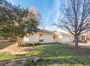 629 NW Charlyne Dr, Burleson, TX 76028