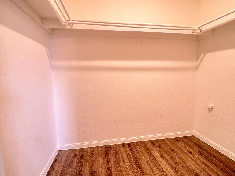 2221 Bowie Dr #11 — Photo 28