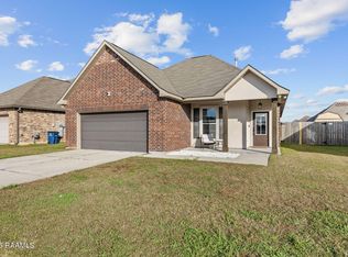 203 Saint Gaspar St, Youngsville, LA 70592