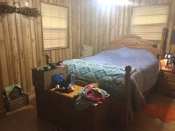 4th image of 406 Eaton Dr