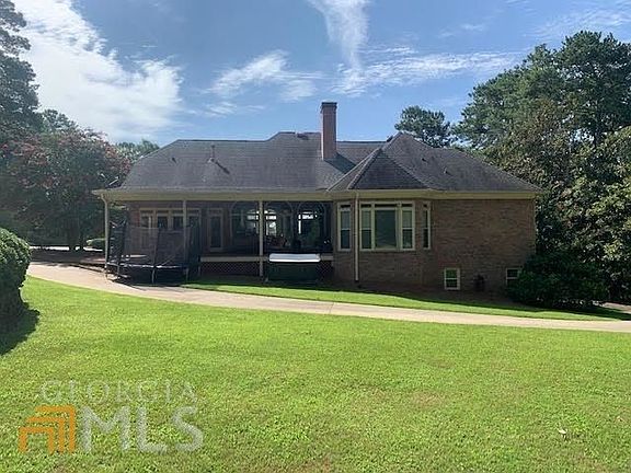 2nd image of 3292 Lost Valley Dr