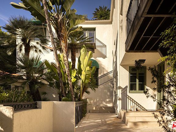 3rd image of 1427 N Kings Rd