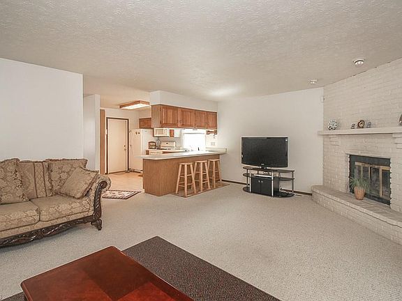 4th image of 13596 Stoneridge Trl