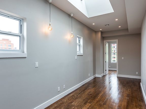 3rd image of 126 Melrose St #3A