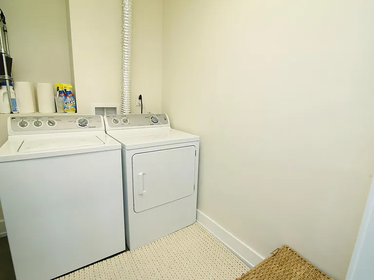 103 W Main St #201 — Photo 18