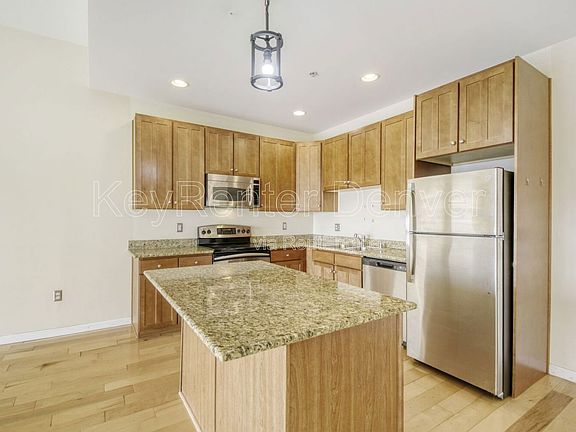 4th image of 1950 N Logan St APT 1008
