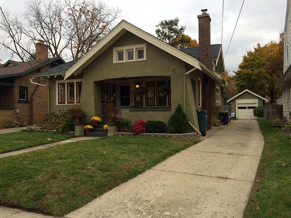 1st image of 2030 College Ave SE