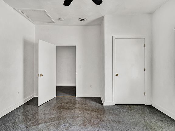 5th image of 205 Patton Ave NW
