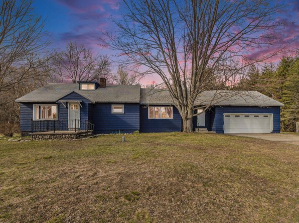 874 W Wilke Rd, Rothbury, MI 49452