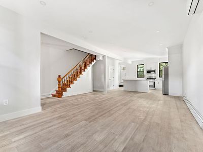 1414 30th Rd, Long Island City, NY, 11102