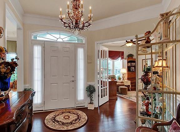 3rd image of 3091 Ambleside Dr