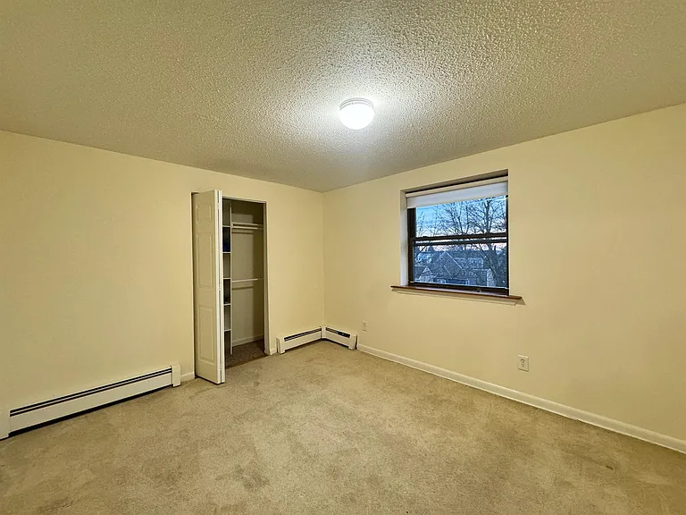 82 Highland Ave — Photo 7