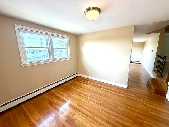 116 Upton Rd — Photo 12