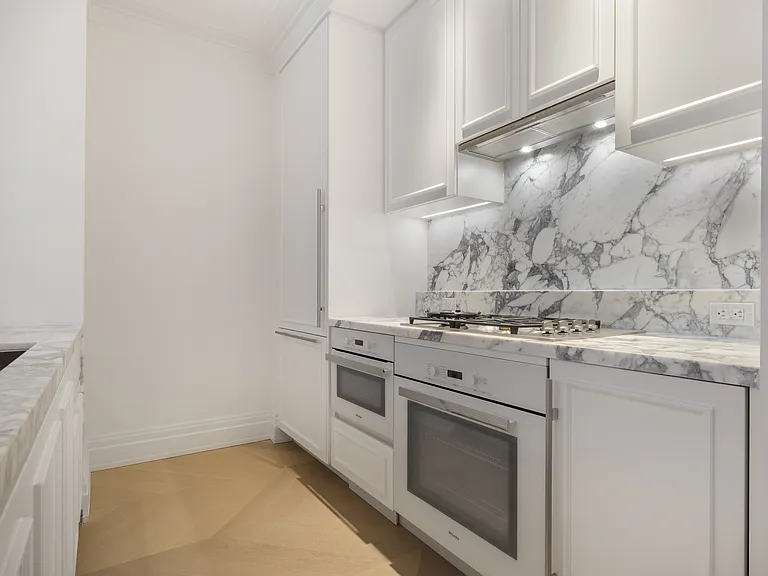 108 Leonard St #12R — Photo 3