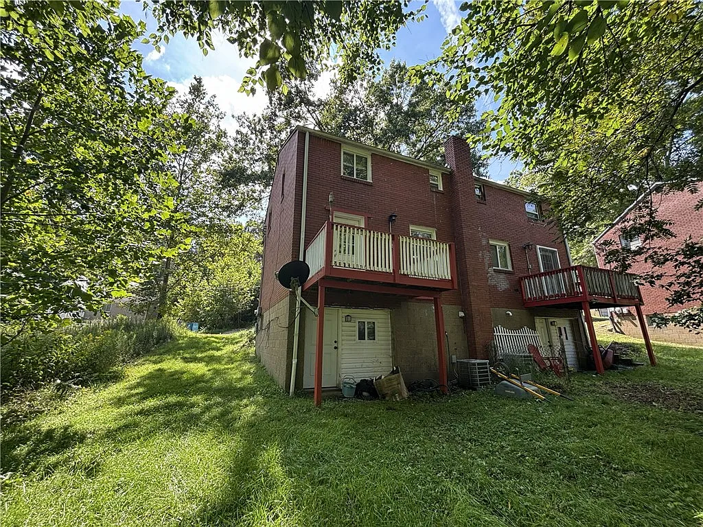 2 bed, 1.5 bath, 828 sqft, $1,425 — Photo 4