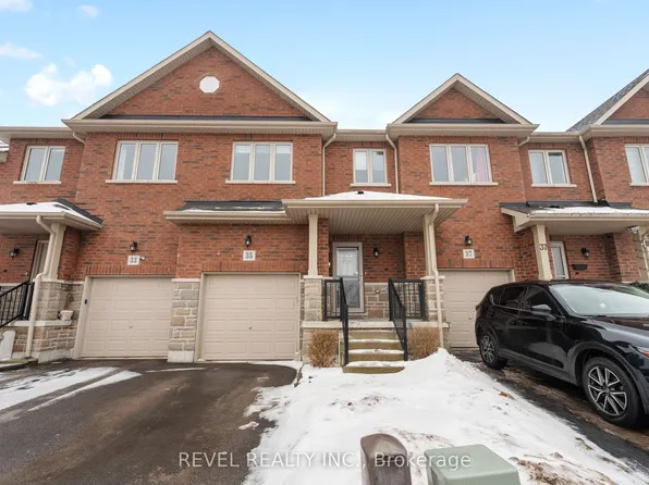 35 Sunset Way, Thorold, ON L2V 0C7