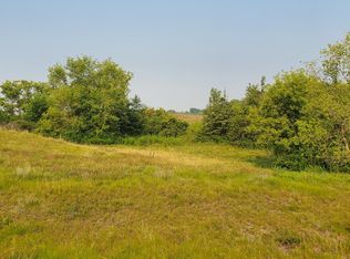 1006 Moon Glow Rd, Hudson, WI 54016