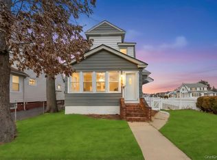 17 Sapir Street, Valley Stream, NY 11580