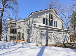 244 Cove Rd, Hudson, WI 54016