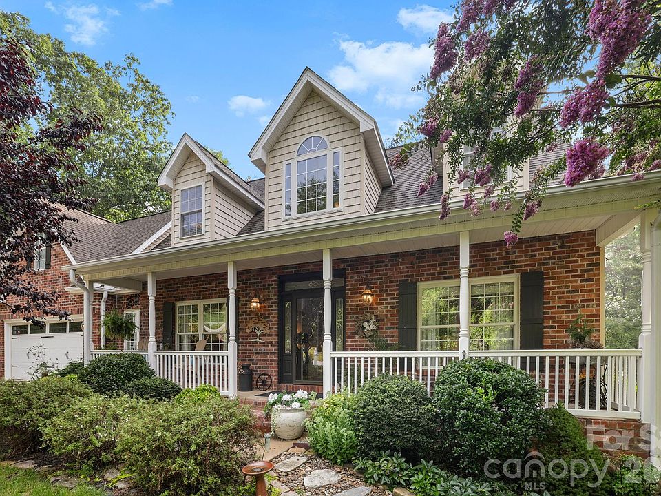 1st image of 254 Kanuga Forest Dr