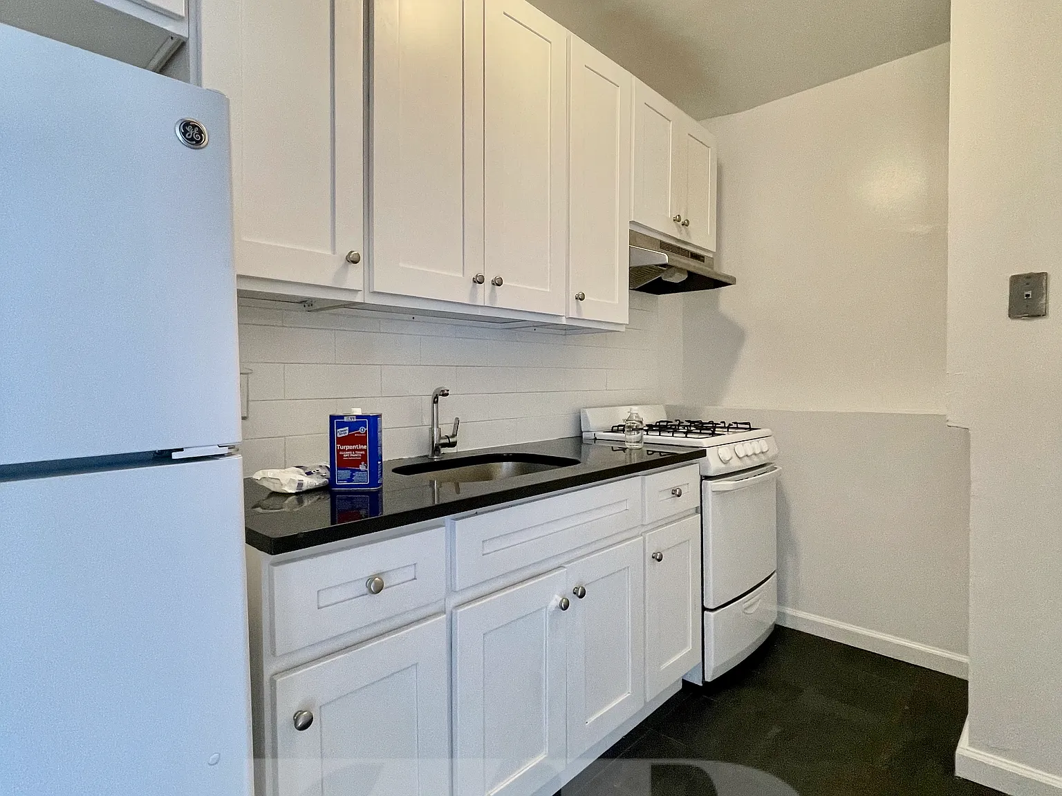 142 Saint Paul's Place — Photo 4