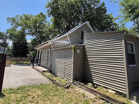 5th image of 3026 Erin Ave