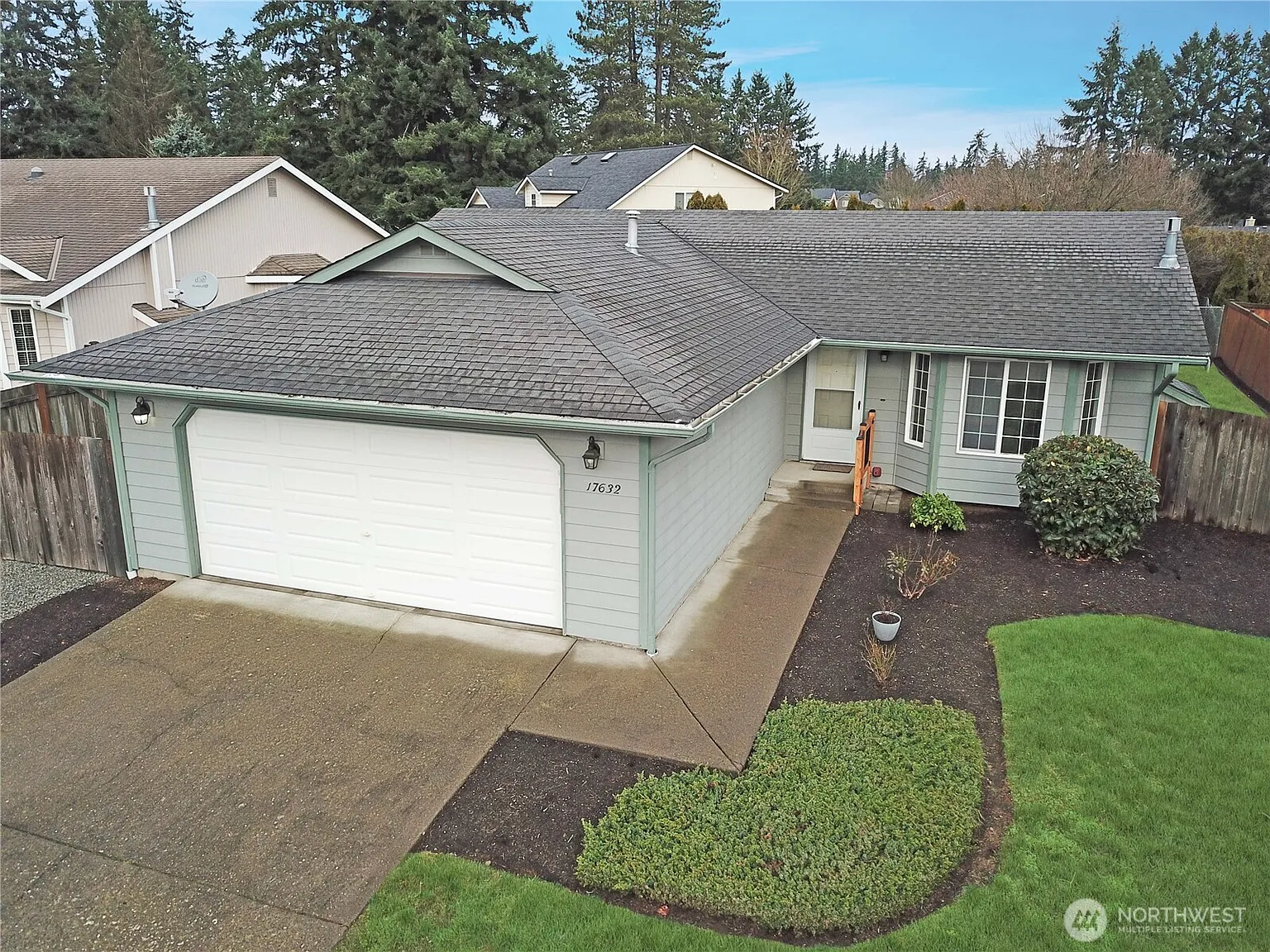 17632 SE 268th Place photo 1