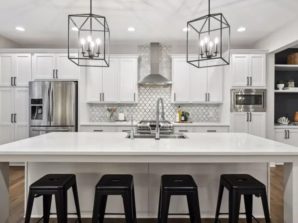 37 4th Ave N APT 101, Minneapolis, MN 55401