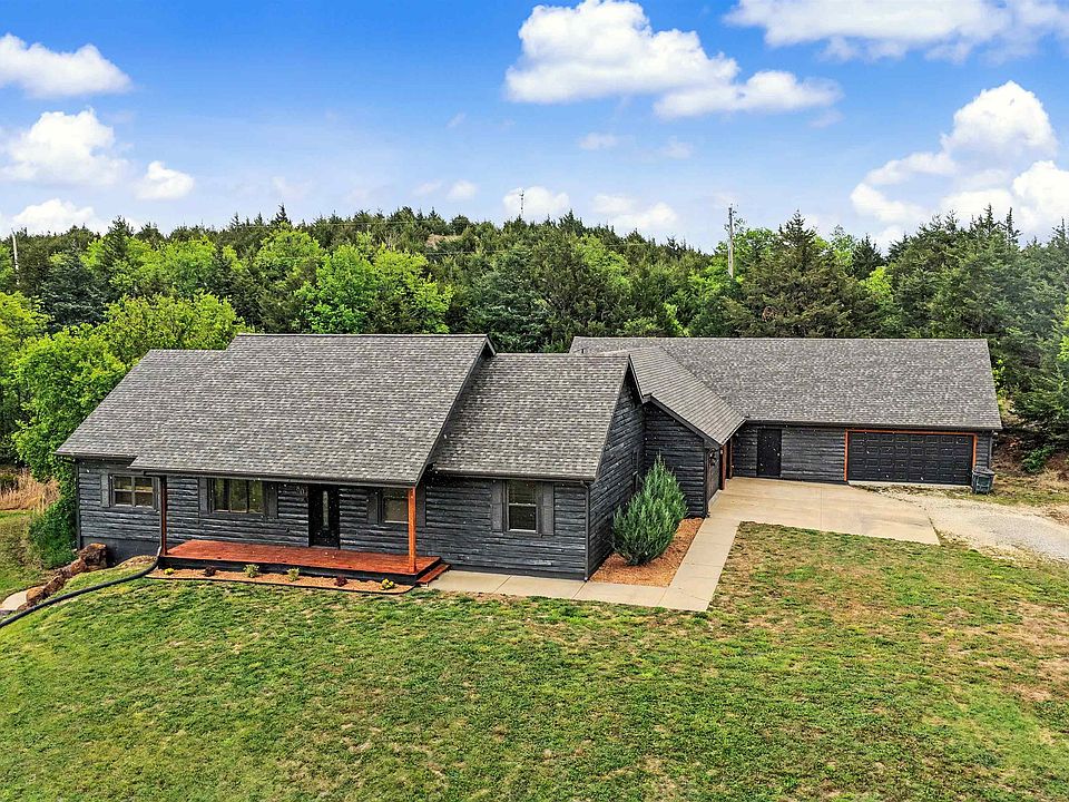 1st image of 80 Ash Ln