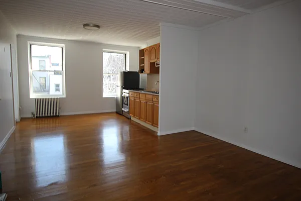 Rented by Brooklyn Real Inc | media 8