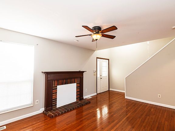 4th image of 337 Sturbridge Village Dr