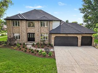 2726 Seiler Dr, Naperville, IL 60565