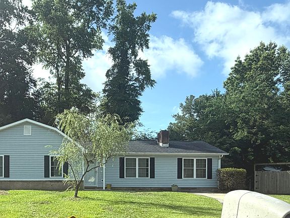 2nd image of 714 Conifer Circle