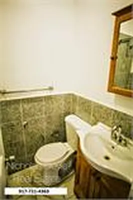 Rented by 585 Evergreen Avenue, LLC | media 29