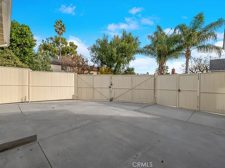 7758 Mason Ave — Photo 29