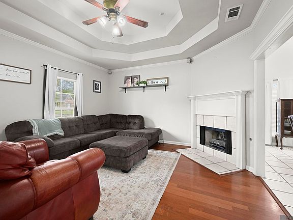 4th image of 9231 Jordan Dr
