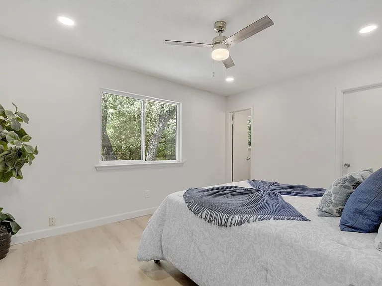4011 Eskew Dr — Photo 13