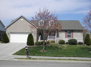 707 Kiefer Ln, Maryville, TN 37804