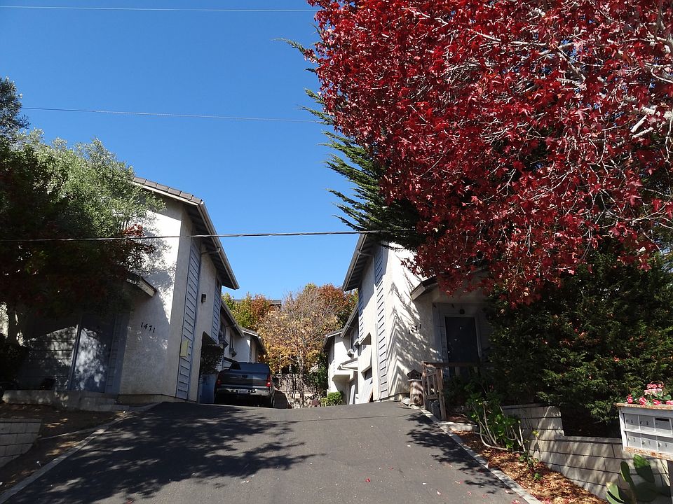 2nd image of 1471 Ramona Ave APT C