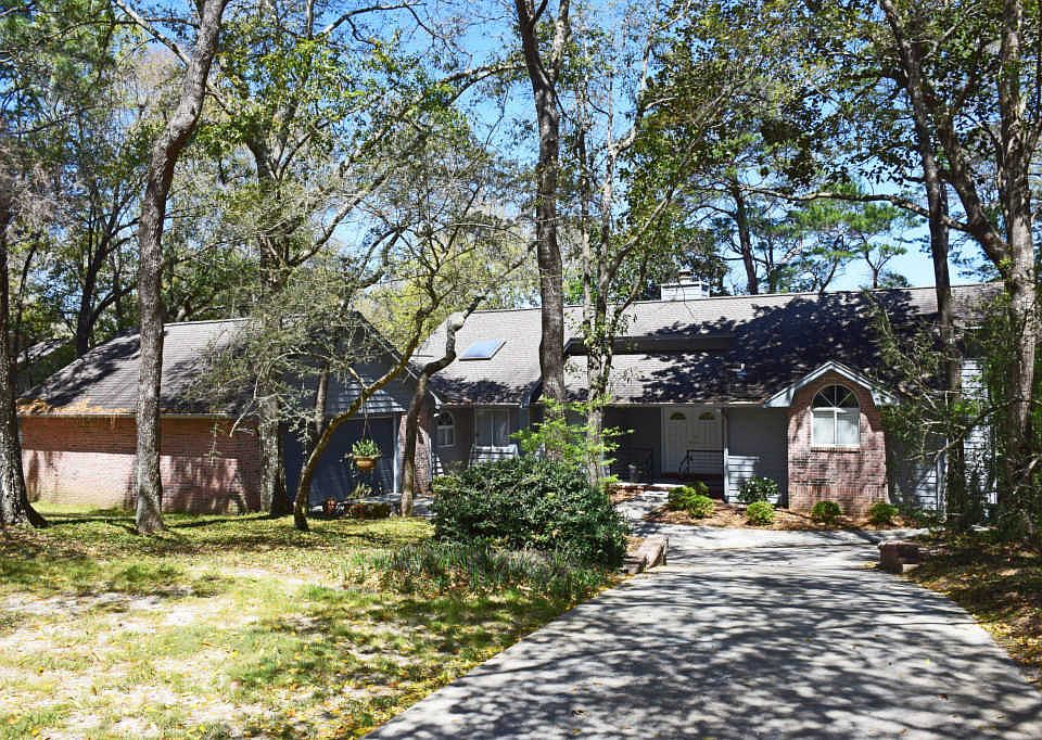 1st image of 436 Marion Dr