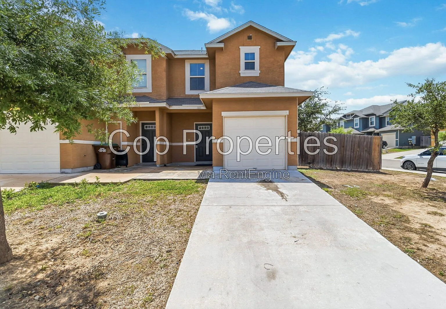 3 bed, 2.5 bath, 1219 sqft, $1,395 — Photo 2