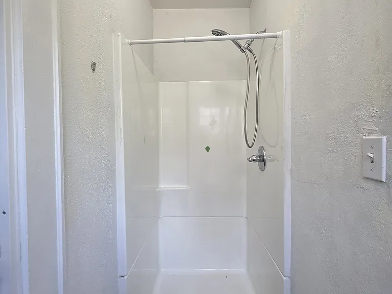 950 Capitol St NE — Photo 18