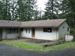 94116 Airport Ridge Ln, North Bend, OR 97459