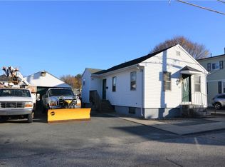 61 Angelico St, Johnston, RI 02919