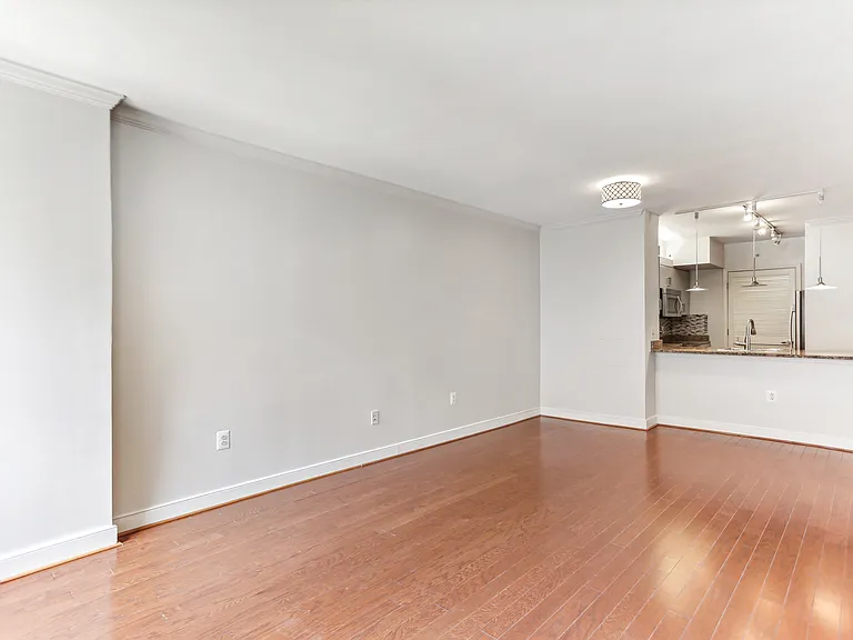 616 E St NW #402 — Photo 5