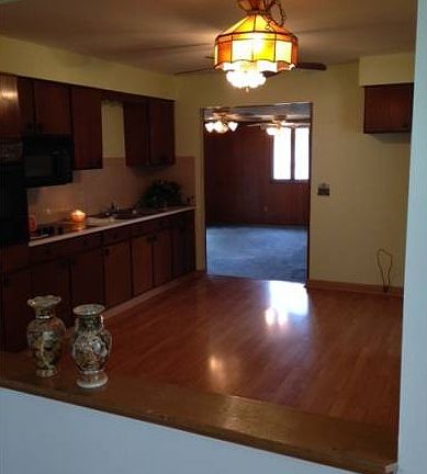 2nd image of 8174 Wesley Dr