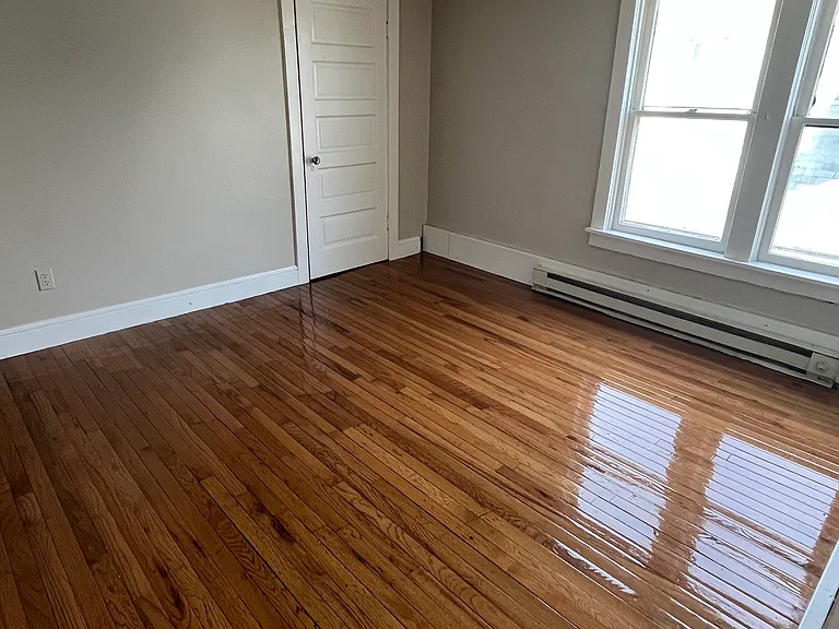 68 Central Ave — Photo 11