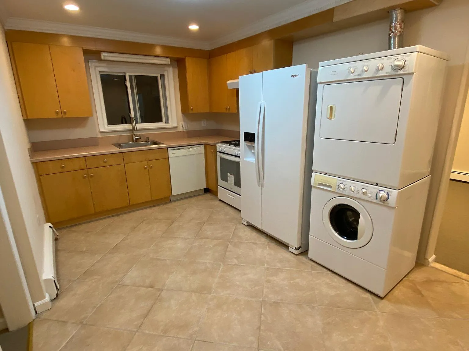 2 bed, 1300 sqft, $3,600 — Photo 3