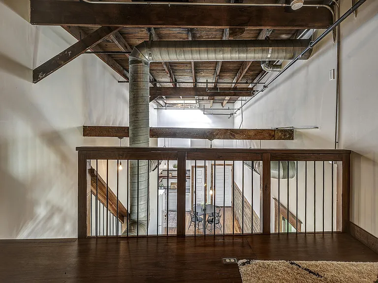 110 W Market St #304 — Photo 26