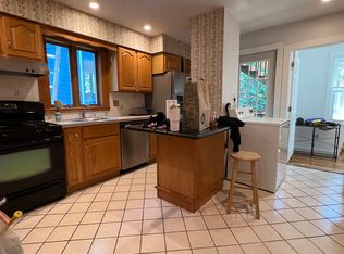 24 Chetwynd Rd #1, Somerville, MA 02144